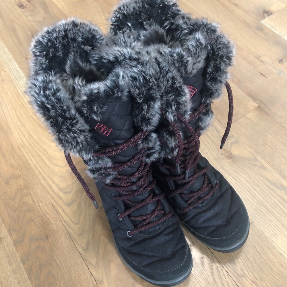 Columbia Women’s Snow Canyon Omni Heat Winter Boot